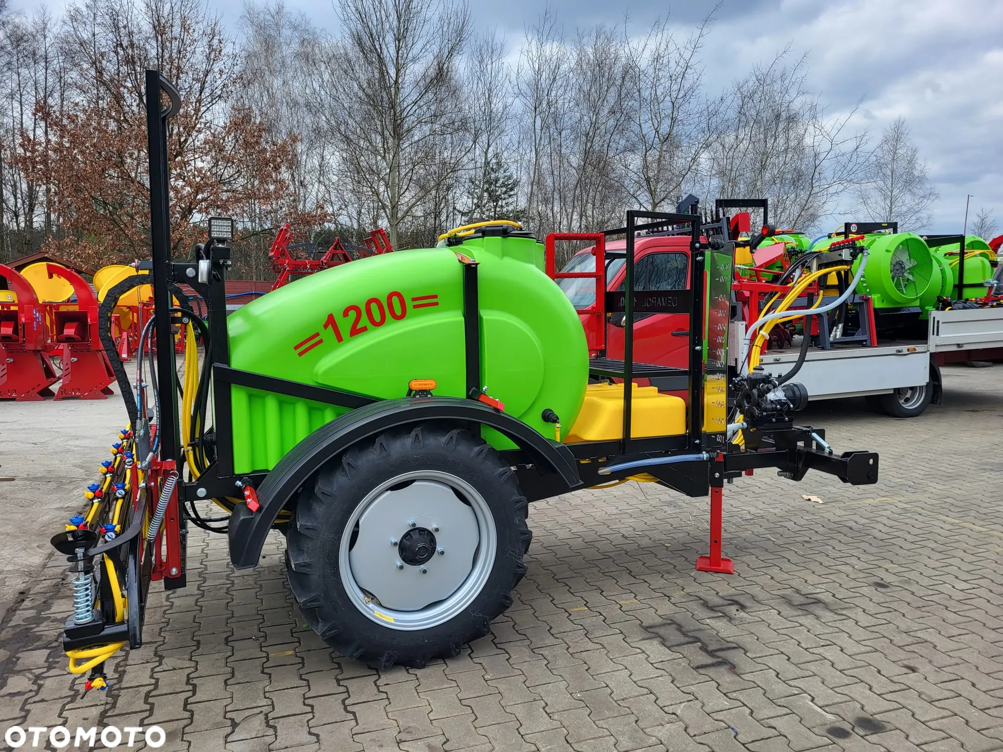Opryskiwacz zaczepiany/ciągany DEMAROL 1200-3000l /OD RĘKI/ rozkładanie: ręczne/hydrauliczne / 3 oprawa/ zawór / STEROWNIKI/ HYDRALICZNA stabilizacja - 9