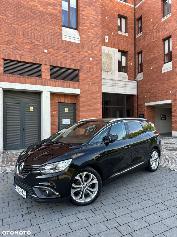 Renault Grand Scenic - 1