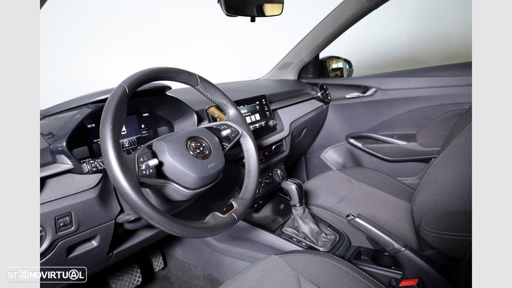 Skoda Fabia 1.0 TSI DSG — fotografia 13