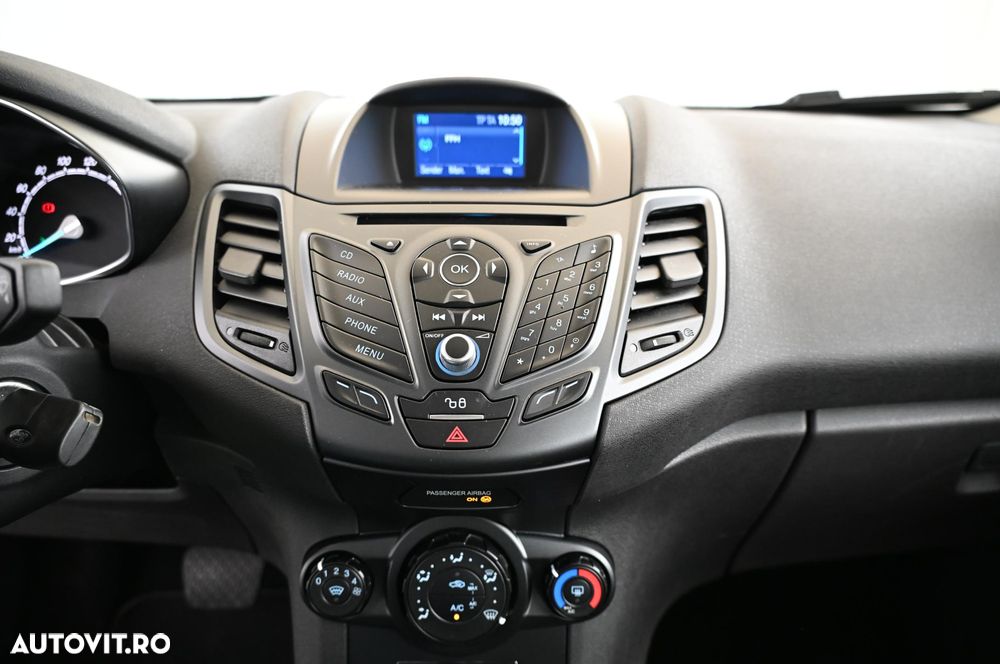 Ford Fiesta 1.0 EcoBoost Powershift Titanium - 13
