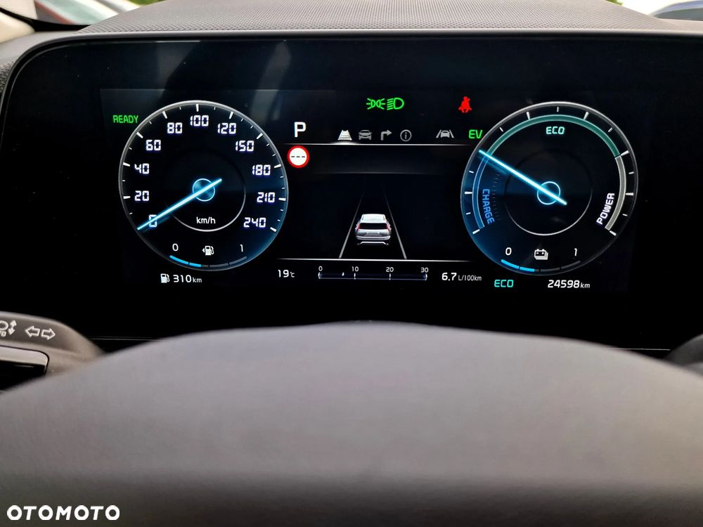 Kia Niro 1.6 GDI Hybrid L Business Line - 29