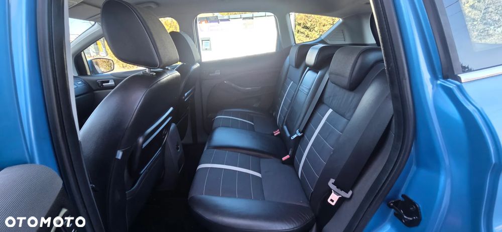 Ford Kuga 2.0 TDCi 2x4 Titanium - 29