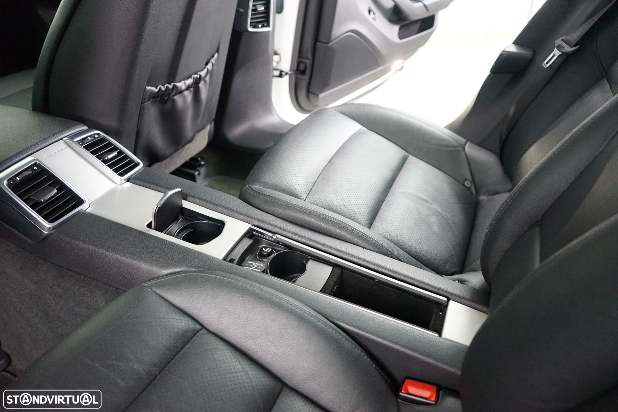 Porsche Panamera Platinum Edition - 50
