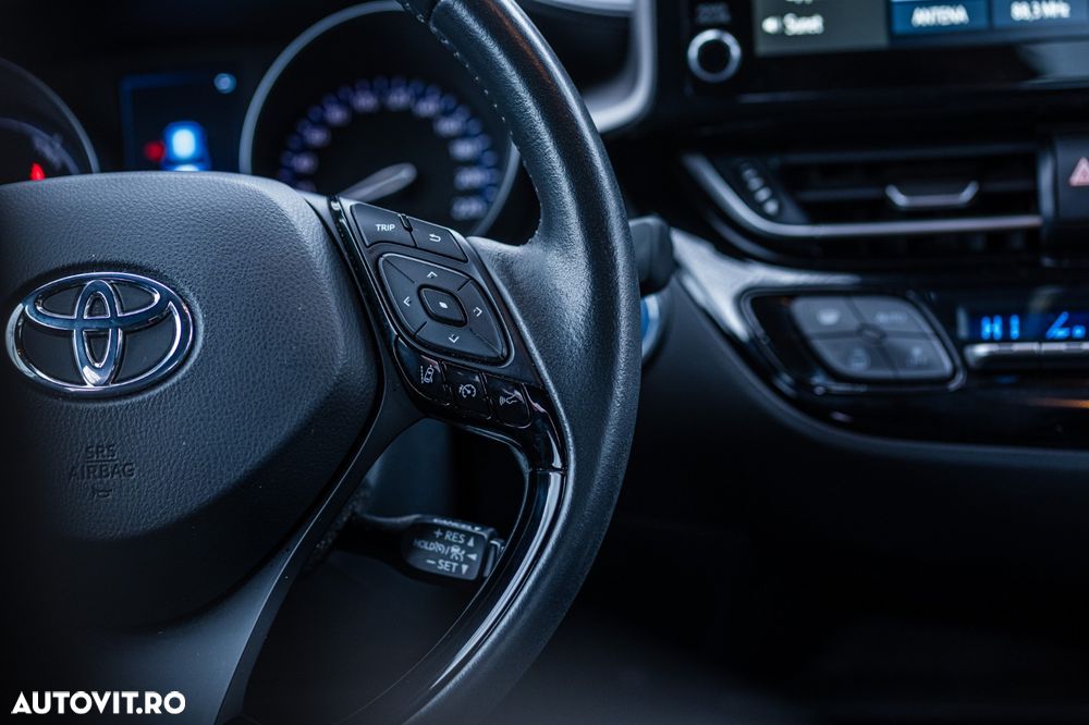 Toyota C-HR 1.8 HSD 4x2 CVT C-ult LED - 33