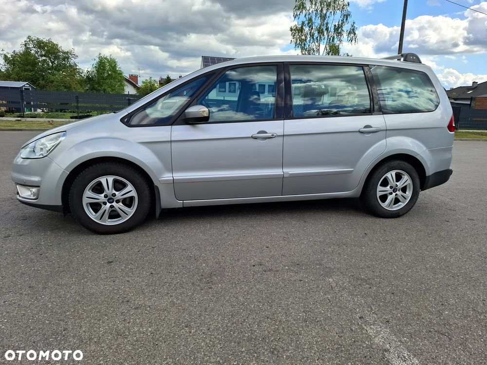 Ford Galaxy - 4