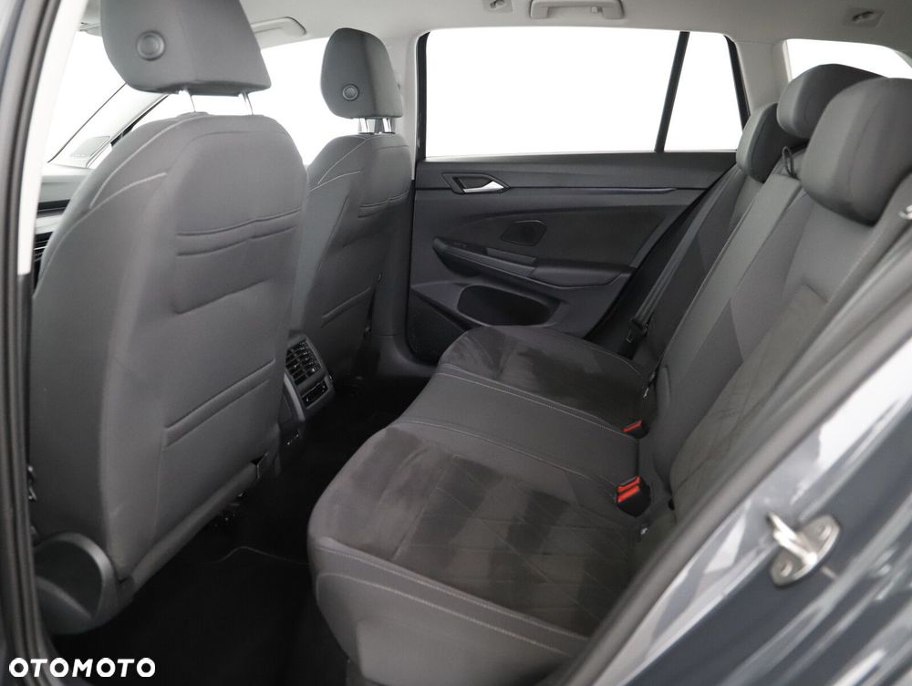 Volkswagen Golf Variant - 9