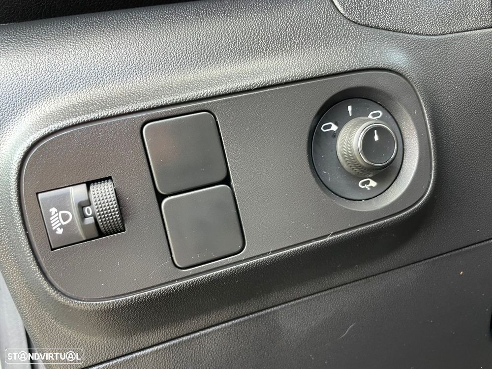 Citroën C3 1.2 PureTech Max - 26