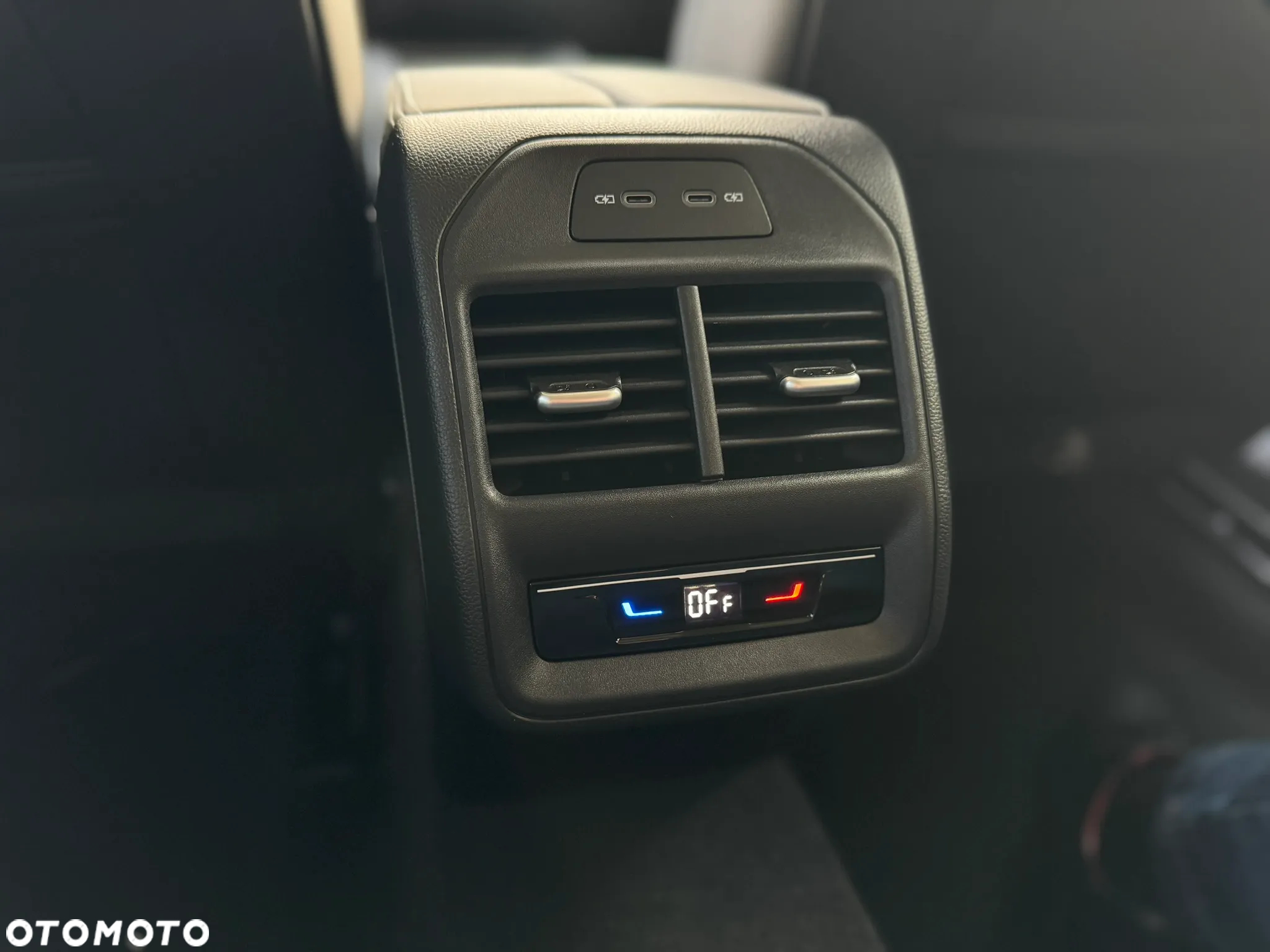 Volkswagen Passat 1.5 TSI EVO Business DSG - 32