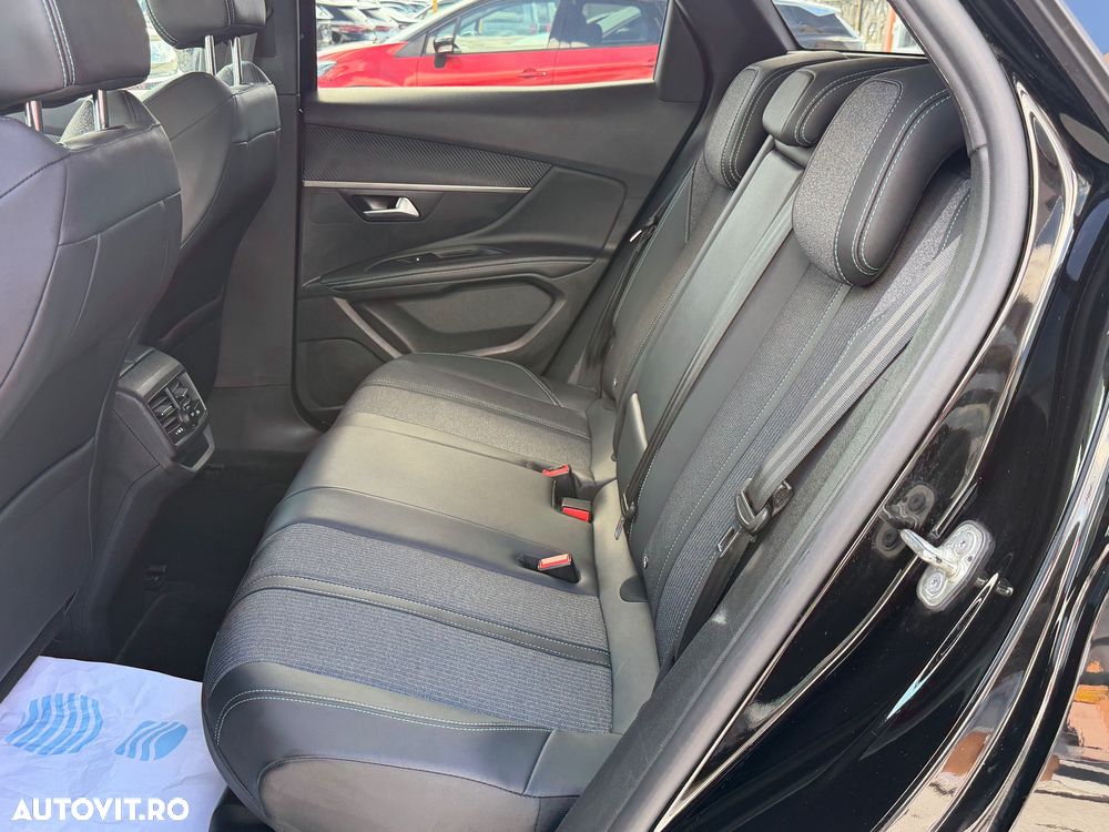 Peugeot 3008 1.5 BlueHDI S&S EAT8 GT-Line - 17