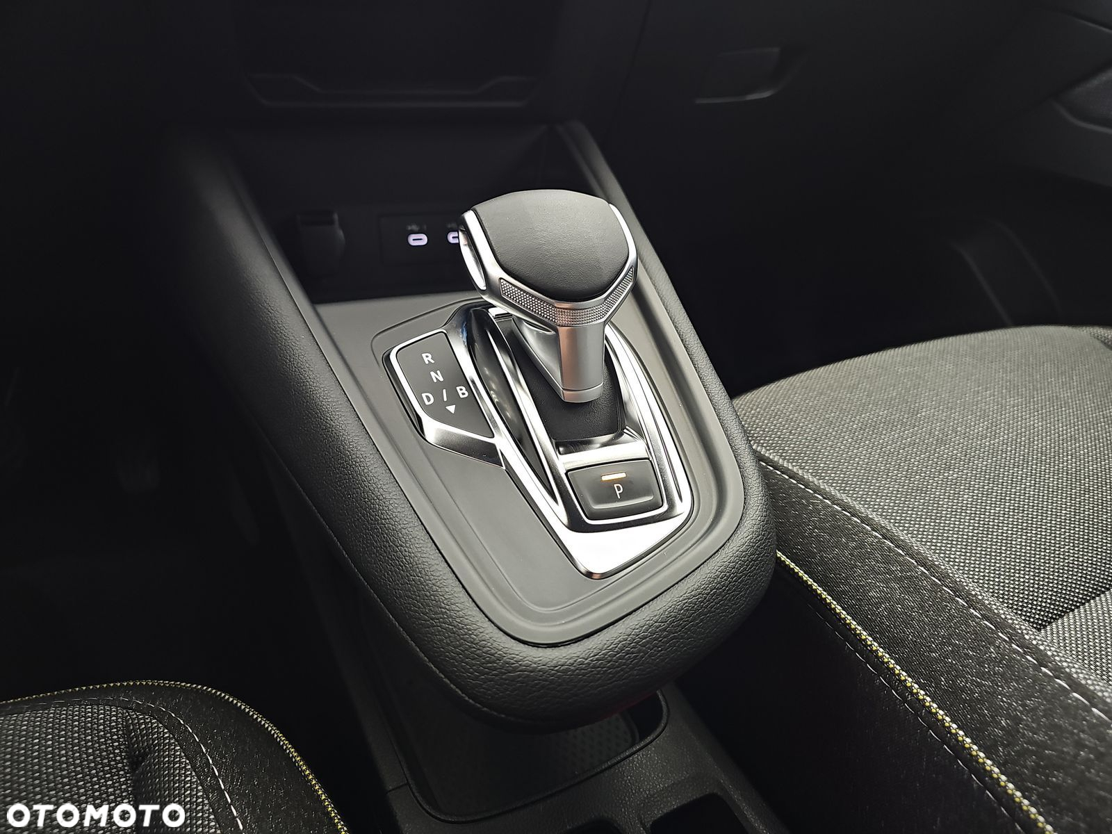 Renault Symbioz 1.6 E-Tech Full Hybrid 145 Techno - 19