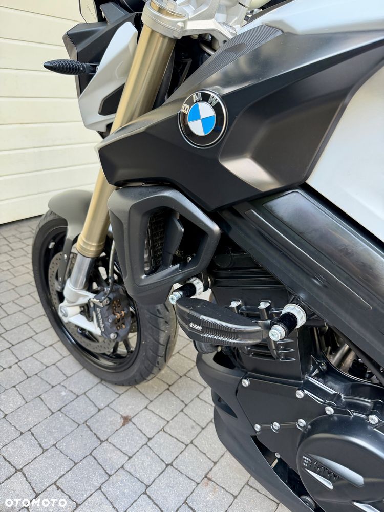 BMW F - 17