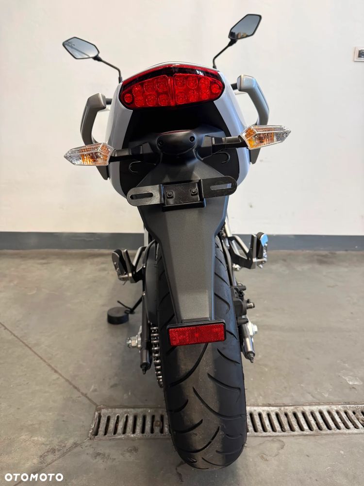 Kawasaki ER - 40