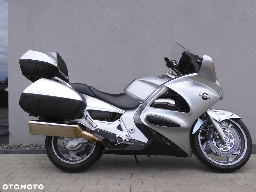 Honda ST - 19