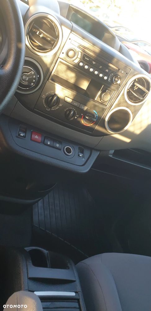 Peugeot Partner - 11
