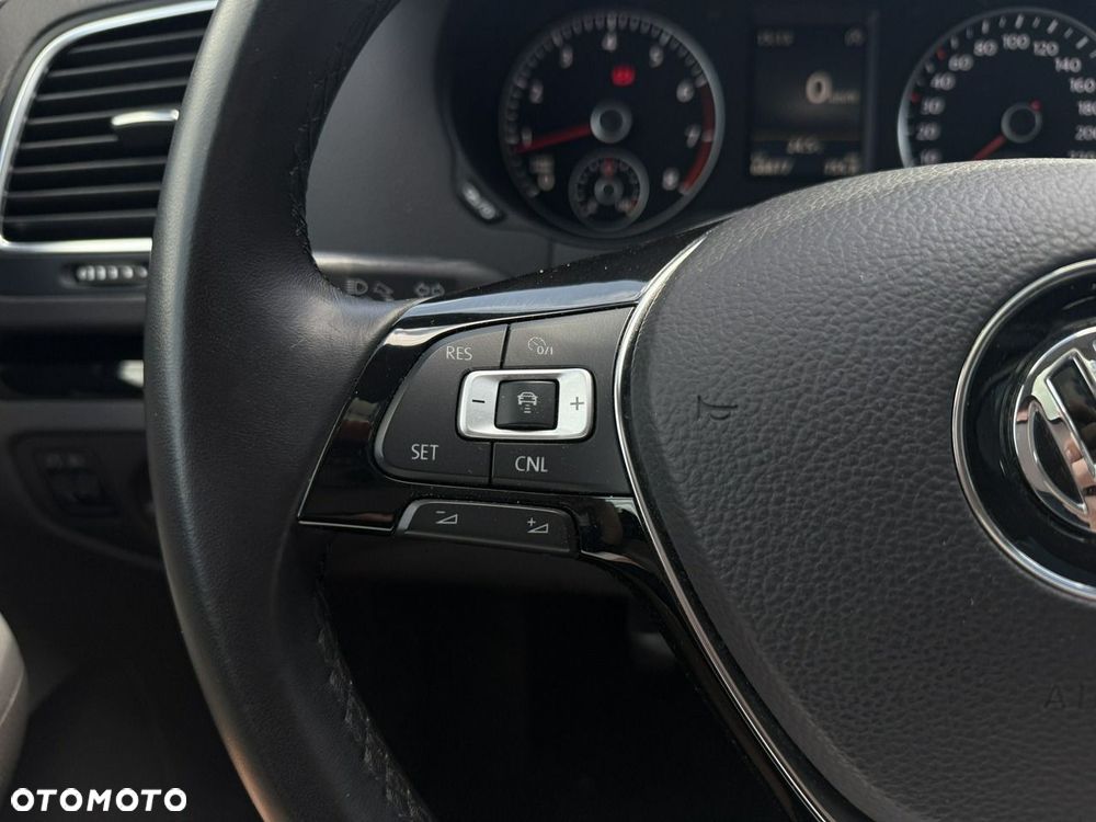Volkswagen Sharan - 11