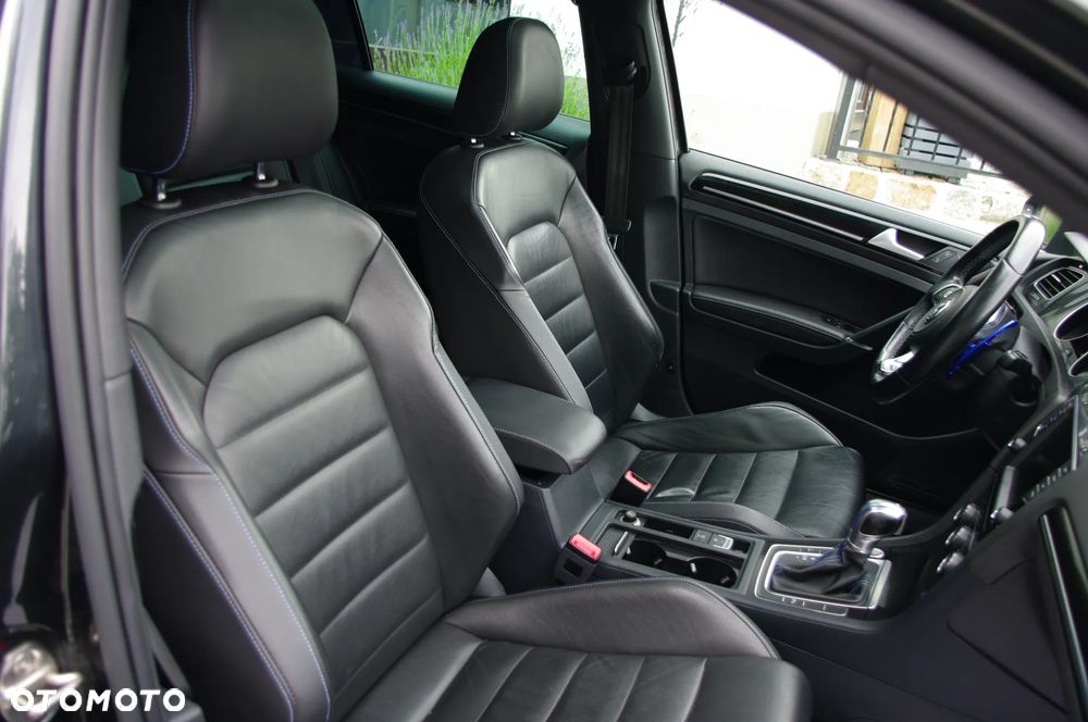 Volkswagen Golf 1.4 GTE Plug-In-Hybrid DSG - 22