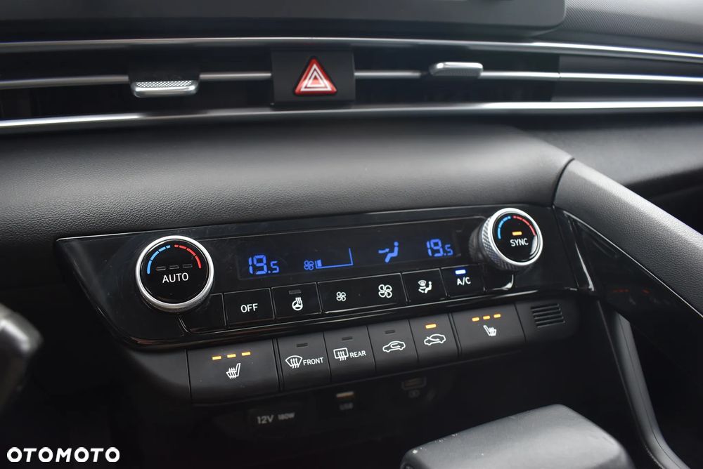 Hyundai Elantra 1.6 Smart CVT - 29