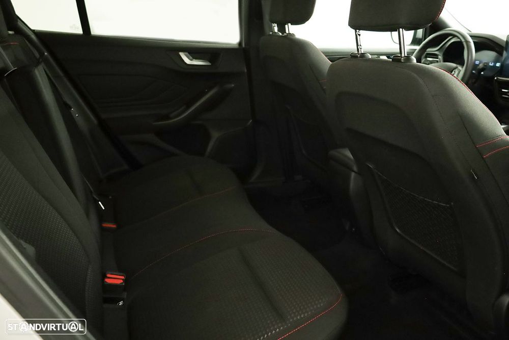 Ford Focus 1.0 EcoBoost MHEV ST-Line Aut. - 21