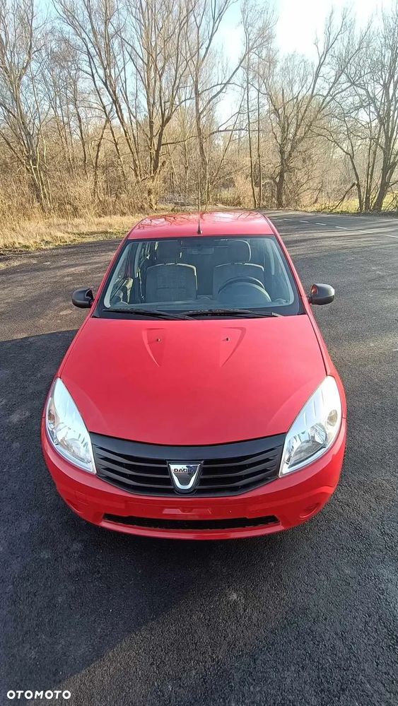 Dacia Sandero - 1