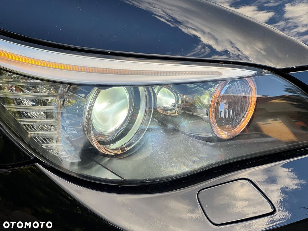 BMW Seria 5 530d xDrive - 23