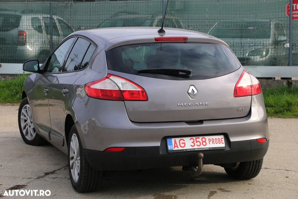 Renault Megane dCi 110 FAP Paris Business - 11