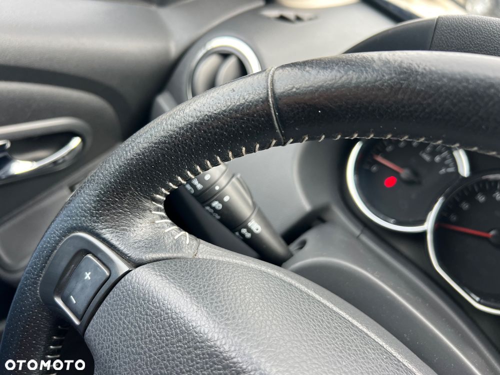 Dacia Duster 1.2 TCe Laureate - 29