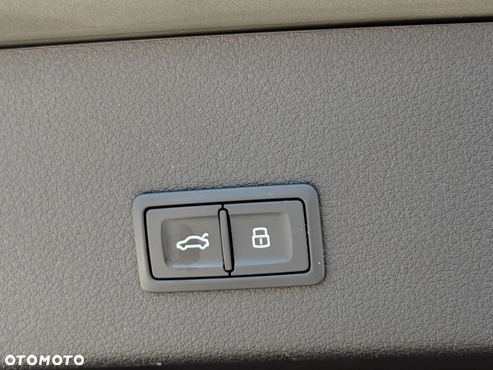 Audi e-tron 55 Quattro S Line - 9