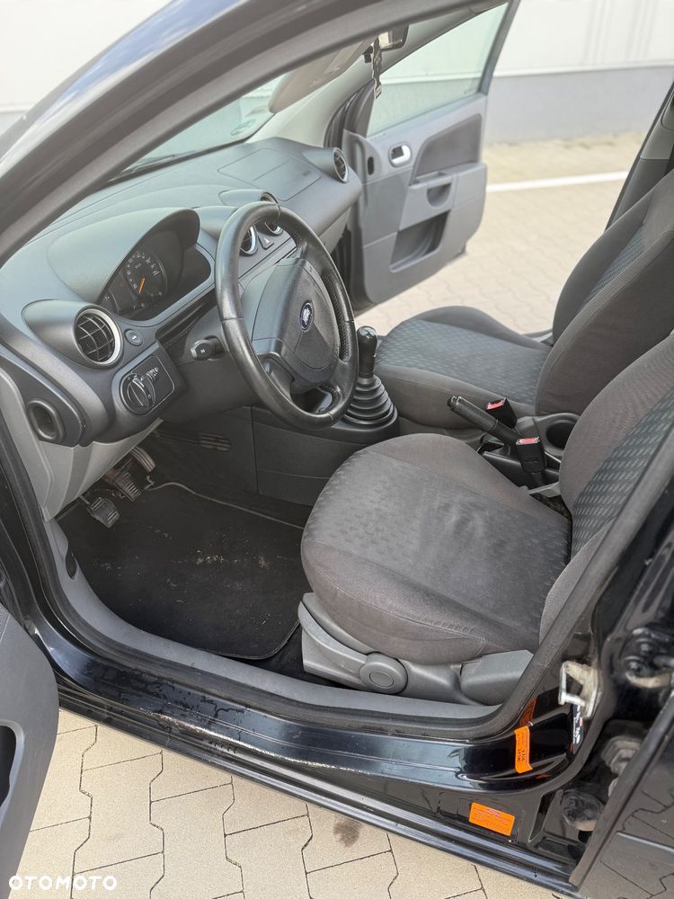 Ford Fiesta 1.4 Ghia - 13