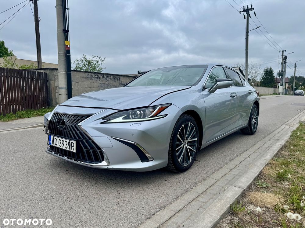 Lexus ES 300h Business Edition + - 1