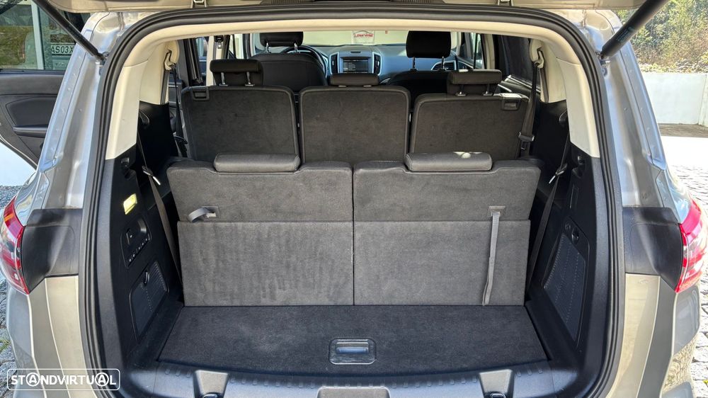 Ford S-Max 2.0 TDCi Titanium - 32