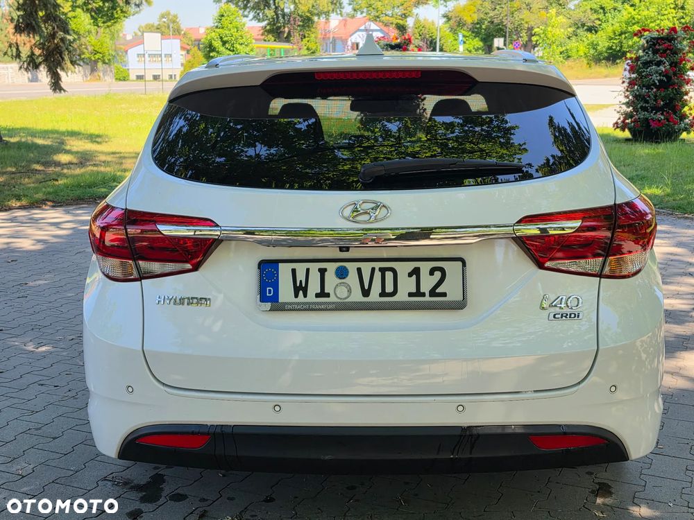 Hyundai i40 Kombi 1.7 CRDi DCT Premium - 4