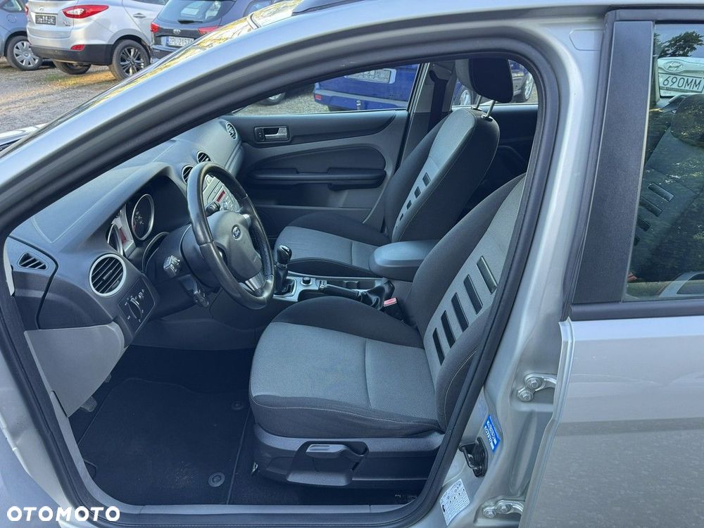 Ford Focus - 21