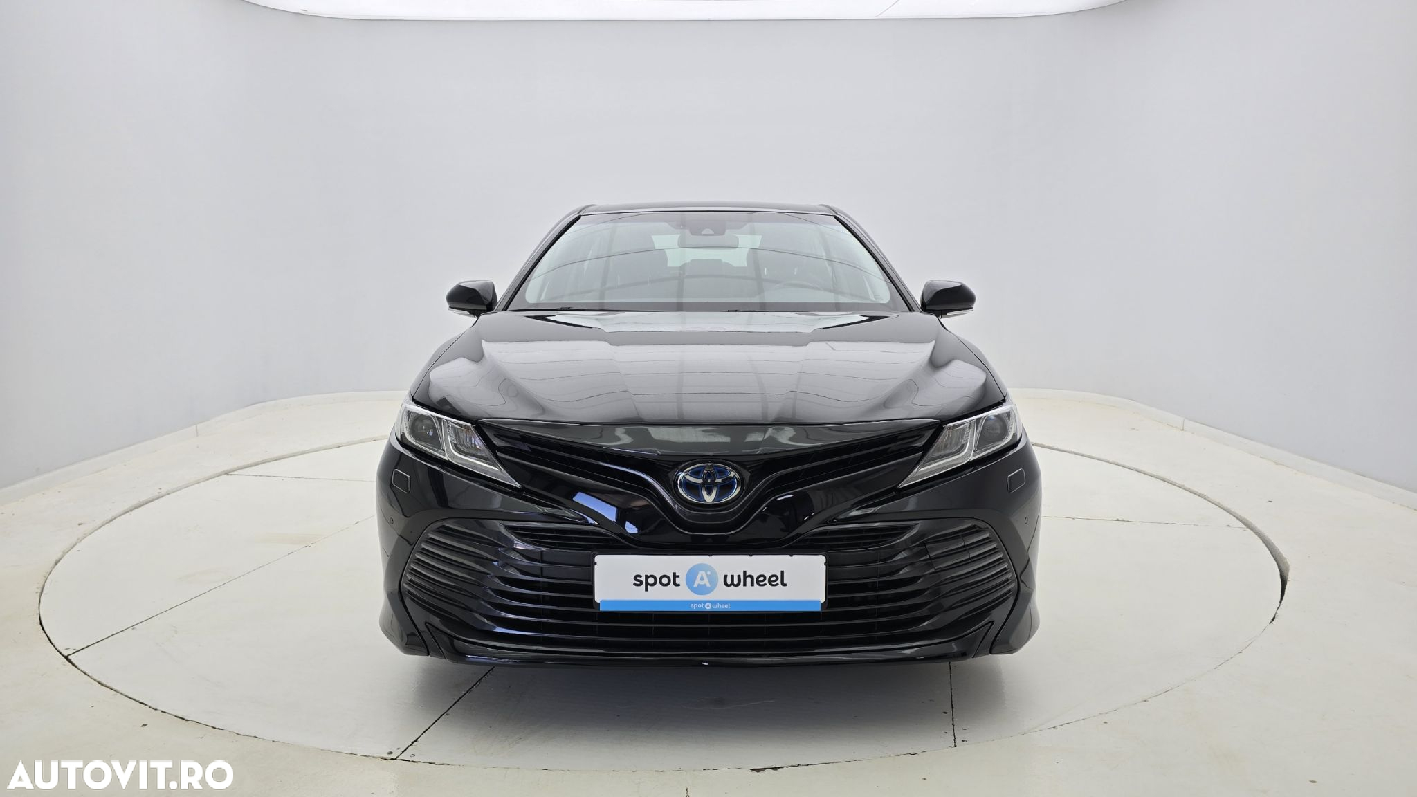 Toyota Camry - 2