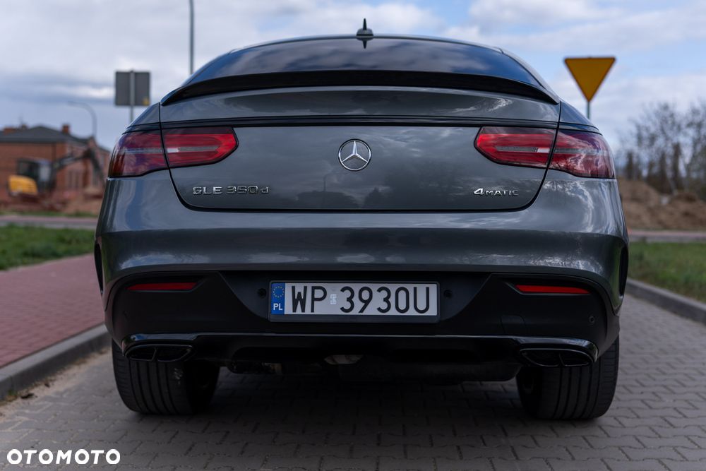 Mercedes-Benz GLE - 19