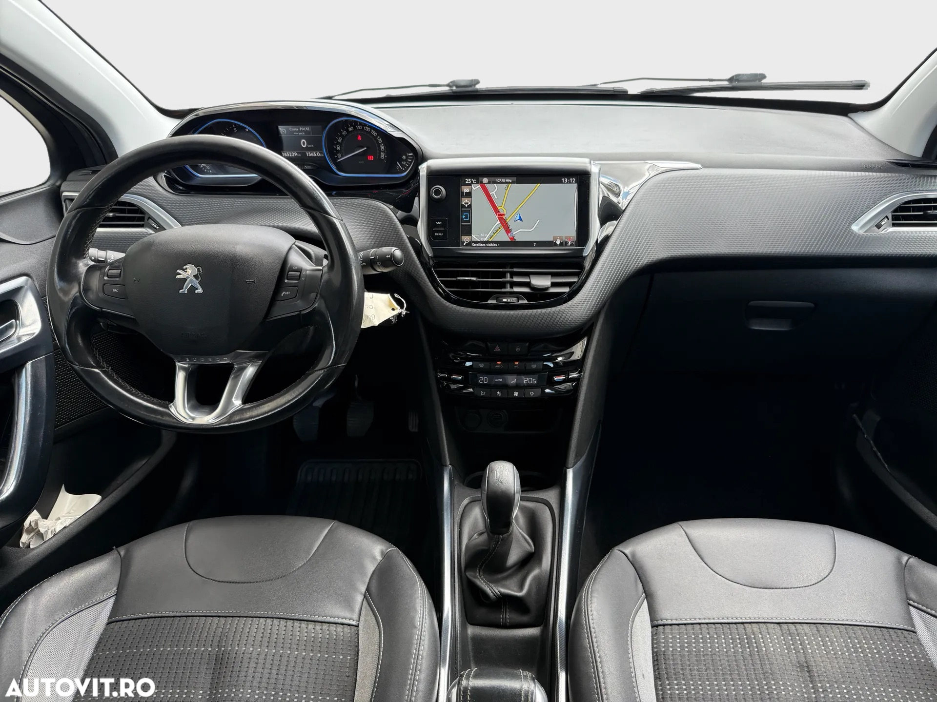 Peugeot 2008 1.2 VTi Allure - 9