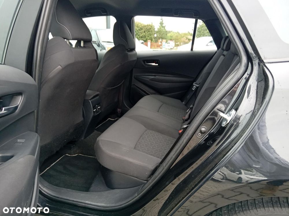 Toyota Corolla 2.0 Hybrid Comfort - 17