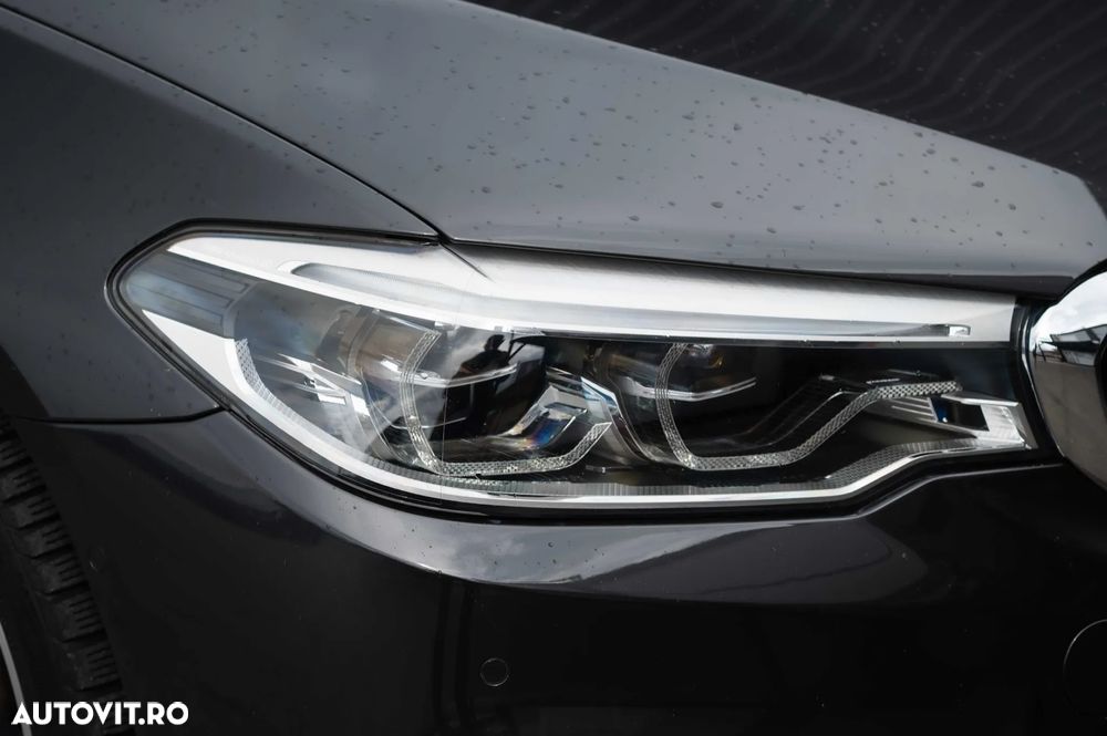 BMW Seria 5 530e xDrive Aut. M Sport Edition - 11