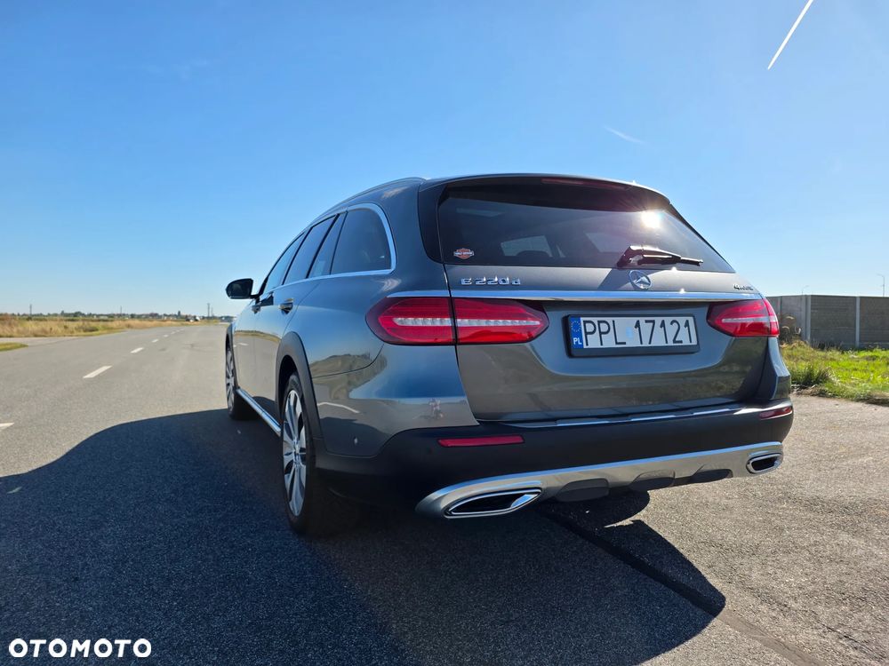 Mercedes-Benz Klasa E 220 d 4Matic All-Terrain 9G-TRONIC Avantgarde - 16