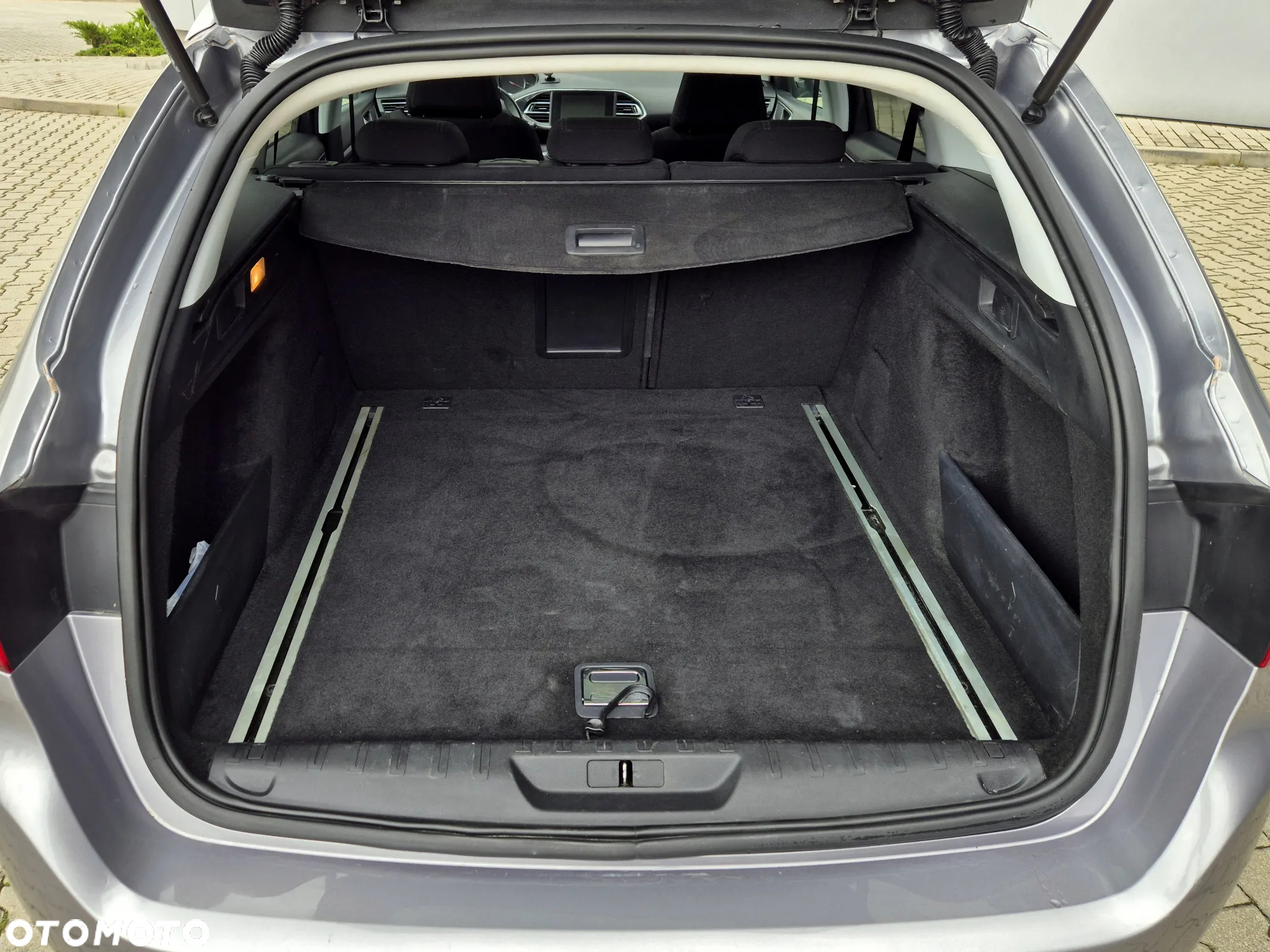 Peugeot 308 SW BlueHDi 150 Automatik Stop & Start Allure - 18