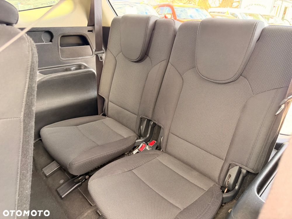 Kia Carens 1.7 CRDi 115 Dream Team Edition - 26