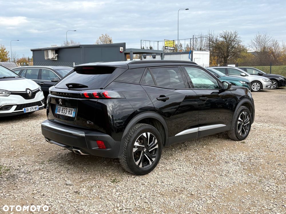 Peugeot 2008 1.2 PureTech Allure S&S EAT8 - 4