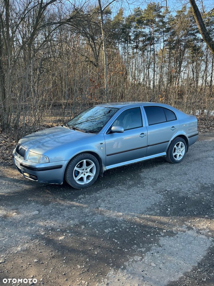 Używany Skoda Octavia 2002 - 3 500 PLN, 325 000 km - Otomoto.pl