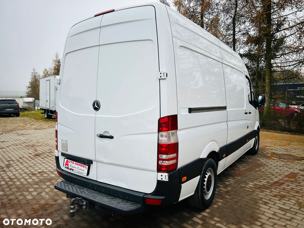 Mercedes-Benz Sprinter - 16