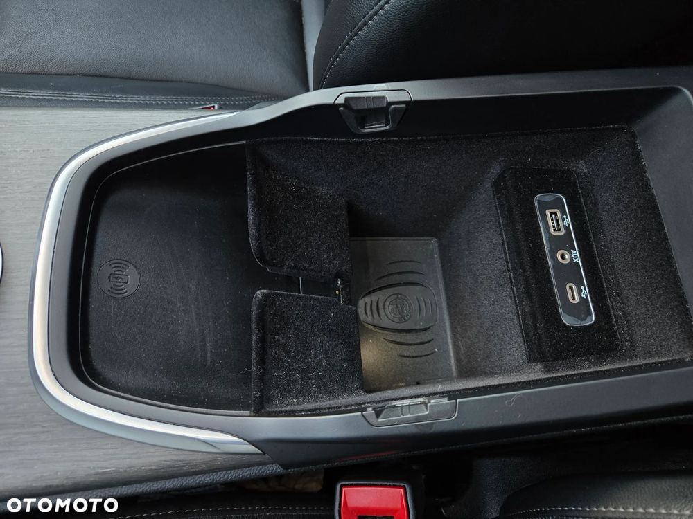 Alfa Romeo Stelvio 2.0 Turbo 16V AT8-Q4 Ti - 38