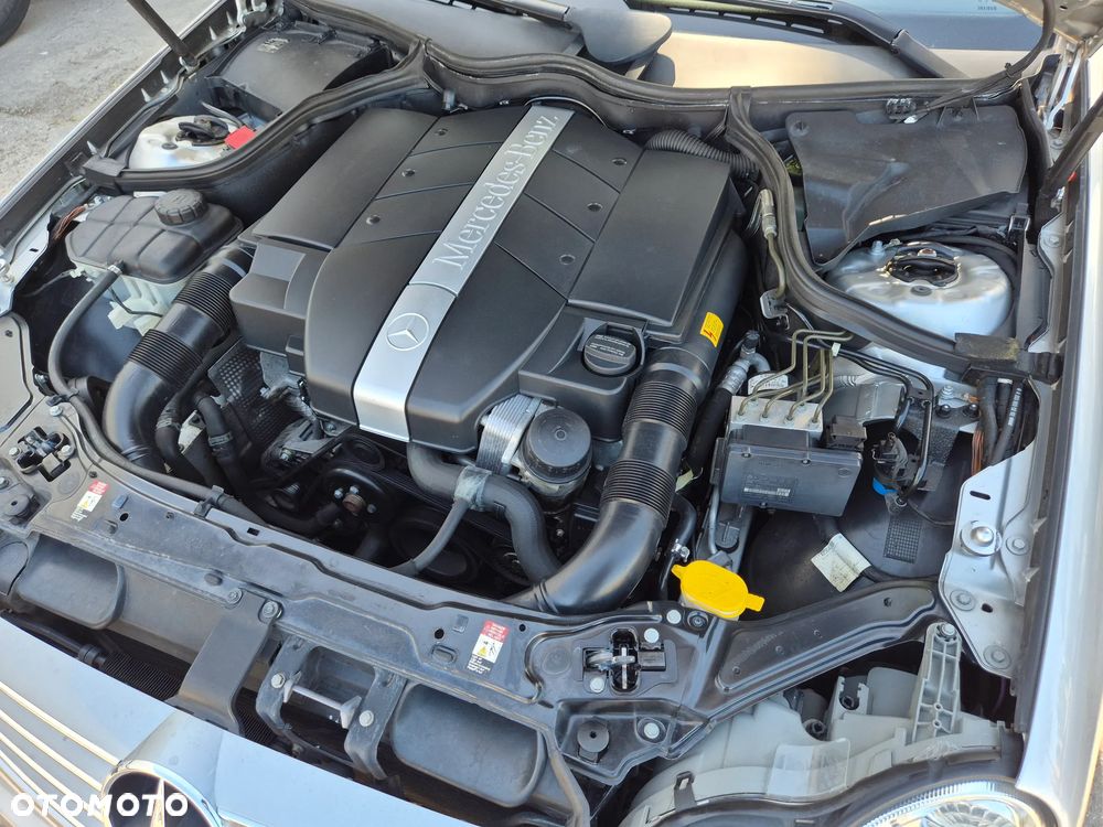 Mercedes-Benz CLK 240 Avantgarde - 40