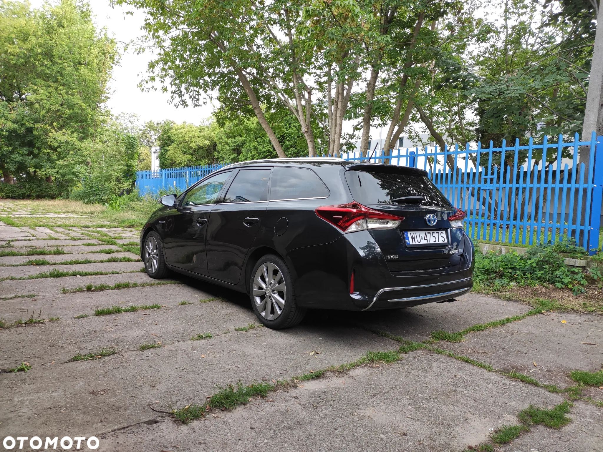 Toyota Auris 1.8 HSD Luna - 11