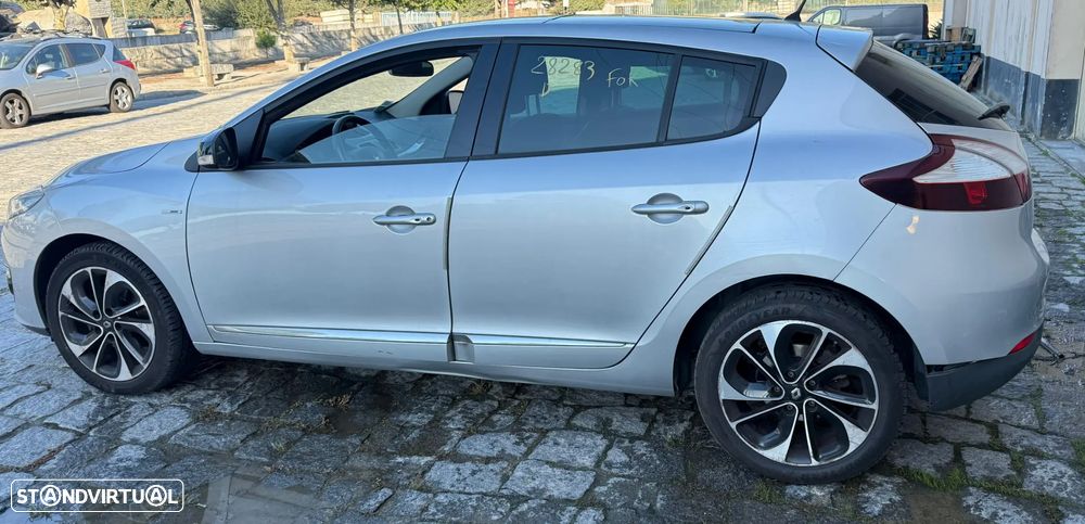 Renault Megane III 1.2 TCE Ano 2015 Para Peças - 3