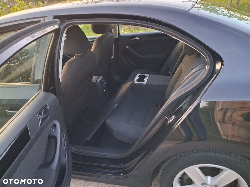 Volkswagen Jetta 1.2 TSI BlueMotion Technology Life - 9