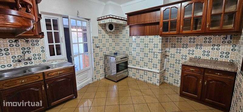 Moradia em banda de 2 pisos - Grande imagem: 5/9