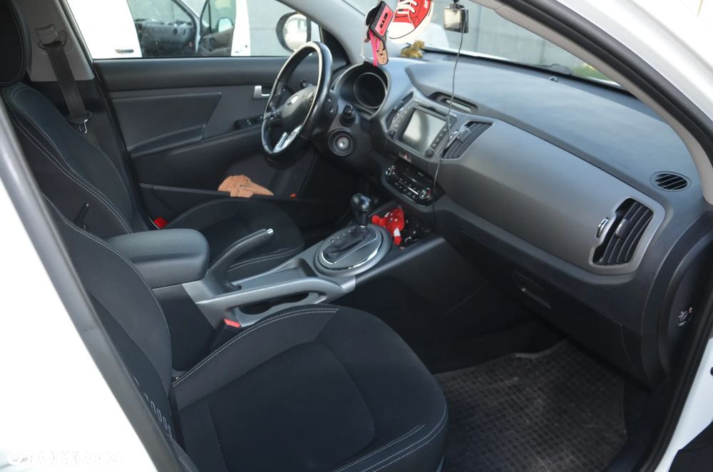 Kia Sportage 2.0 GDI L AWD - 9